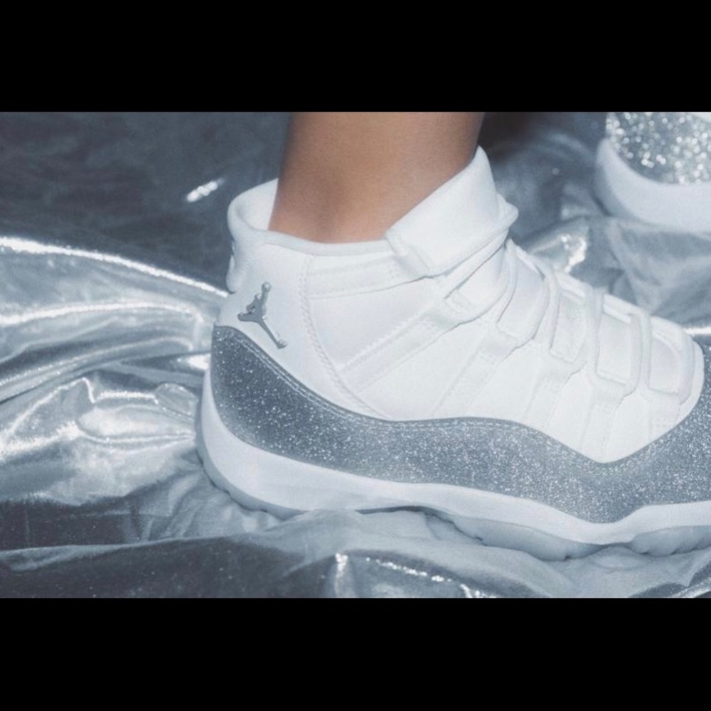 Jordan 11 vast grey